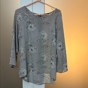 Papermoon Blue and White Floral Striped Blouse L